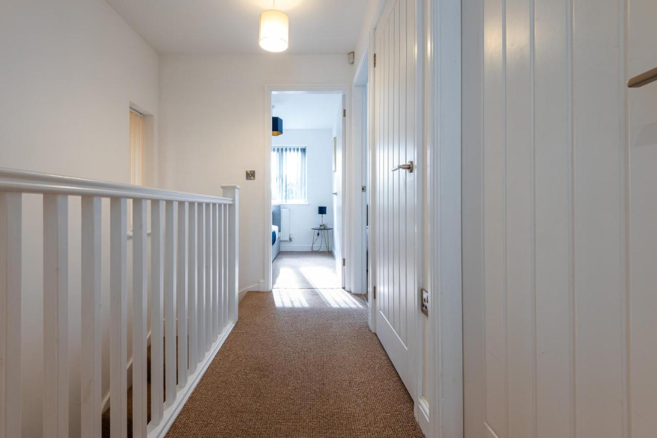 Parking - Spacious - Smart Tv - Self Checkin - Garden - King Derby Zewnętrze zdjęcie
